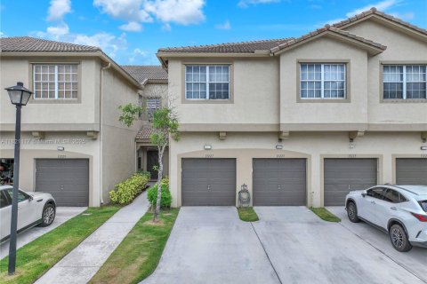 Condo in Miramar, Florida, 3 bedrooms  № 1781534 - photo 26
