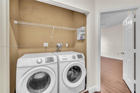 Condo in Miramar, Florida, 3 bedrooms  № 1781534 - photo 16