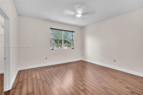 Condo in Miramar, Florida, 3 bedrooms  № 1781534 - photo 4