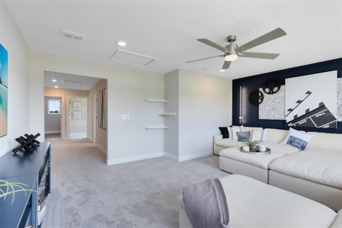 Casa en venta en Orlando, Florida, 5 dormitorios, 336.03 m2 № 1919243 - foto 23