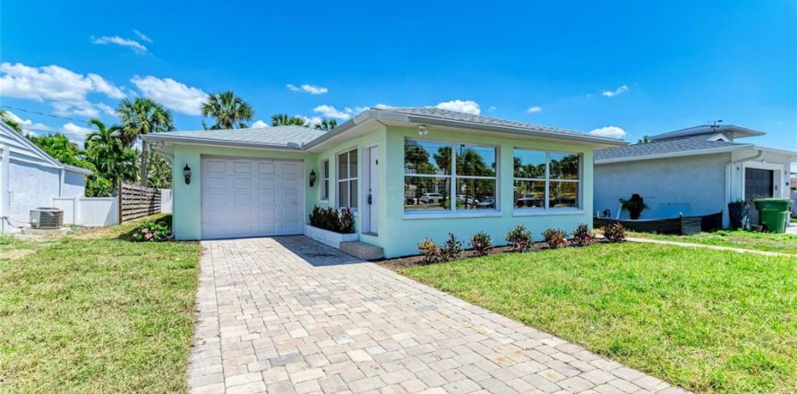 Villa ou maison à Sarasota, Floride 3 chambres, 154.5 m2 № 1628949