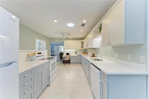 Villa ou maison à vendre à Sarasota, Floride: 3 chambres, 154.5 m2 № 1628949 - photo 26