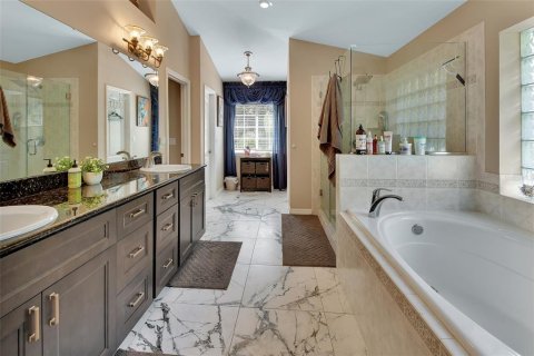 House in DeLand, Florida 5 bedrooms, 293.01 sq.m. № 1912638 - photo 30