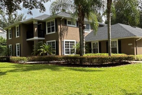 House in DeLand, Florida 5 bedrooms, 293.01 sq.m. № 1912638 - photo 1