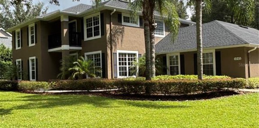 House in DeLand, Florida 5 bedrooms, 293.01 sq.m. № 1912638