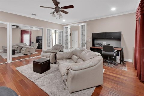 House in DeLand, Florida 5 bedrooms, 293.01 sq.m. № 1912638 - photo 25