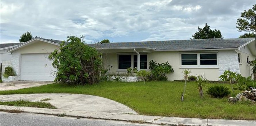 Casa en Port Richey, Florida 3 dormitorios, 99.41 m2 № 1910390