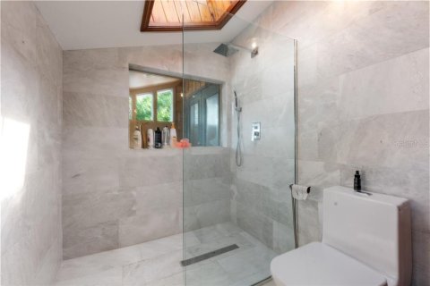 Casa en alquiler en Redington Shores, Florida, 4 dormitorios, 220.55 m2 № 2101746 - foto 22