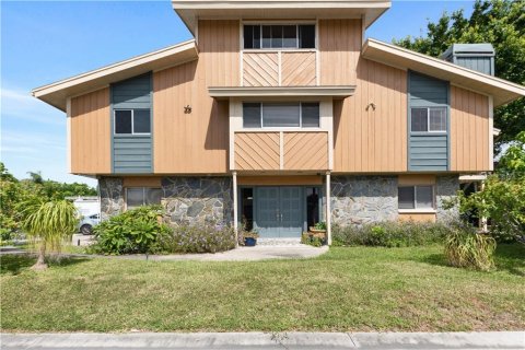 Casa en alquiler en Redington Shores, Florida, 4 dormitorios, 220.55 m2 № 2101746 - foto 2