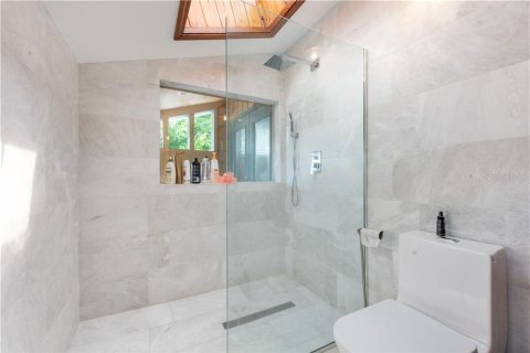 Casa en alquiler en Redington Shores, Florida, 4 dormitorios, 220.55 m2 № 2101746 - foto 21