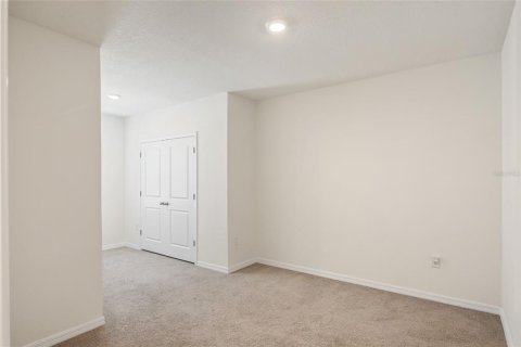 Townhouse in Wesley Chapel, Florida 3 bedrooms, 155.43 sq.m. № 1901252 - photo 17