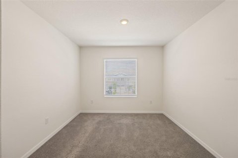 Townhouse in Wesley Chapel, Florida 3 bedrooms, 155.43 sq.m. № 1901252 - photo 18