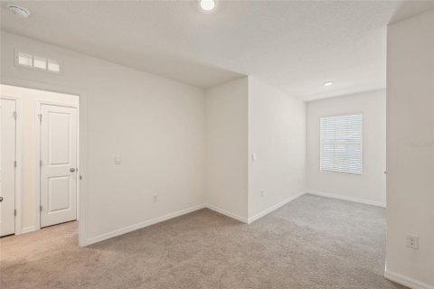 Townhouse in Wesley Chapel, Florida 3 bedrooms, 155.43 sq.m. № 1901252 - photo 16