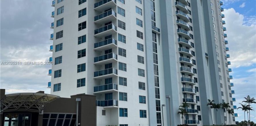 Condo à Sunrise, Floride, 2 chambres  № 2257409