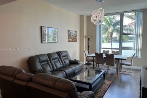 Copropriété à louer à Sunrise, Floride: 2 chambres, 108.23 m2 № 2257409 - photo 5
