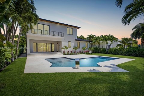 Villa ou maison à vendre à North Miami, Floride: 4 chambres, 294.31 m2 № 2086995 - photo 19