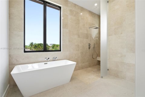 Villa ou maison à vendre à North Miami, Floride: 4 chambres, 294.31 m2 № 2086995 - photo 15