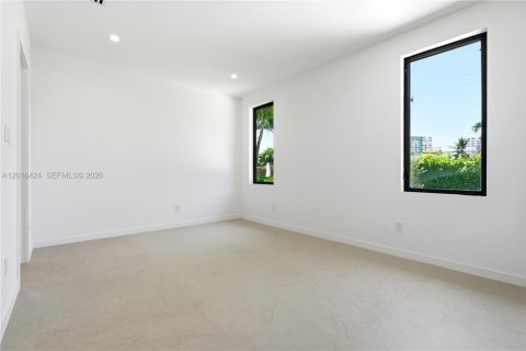 Villa ou maison à vendre à North Miami, Floride: 4 chambres, 294.31 m2 № 2086995 - photo 21