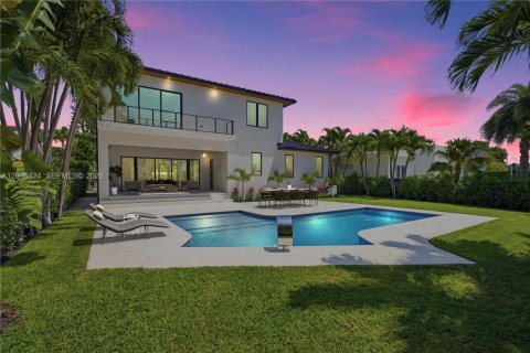Villa ou maison à vendre à North Miami, Floride: 4 chambres, 294.31 m2 № 2086995 - photo 3