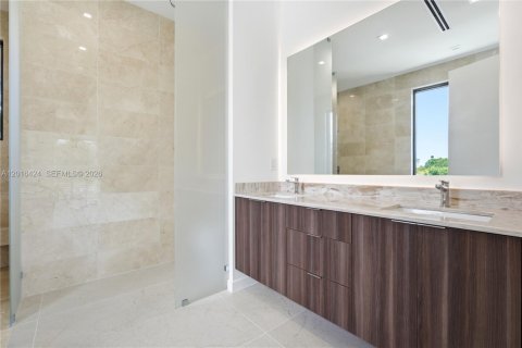 Villa ou maison à vendre à North Miami, Floride: 4 chambres, 294.31 m2 № 2086995 - photo 14