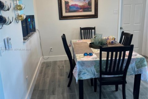 Купить виллу или дом в Форт Майерс, Флорида 3 спальни, 171.87м2, № 1990523 - фото 13