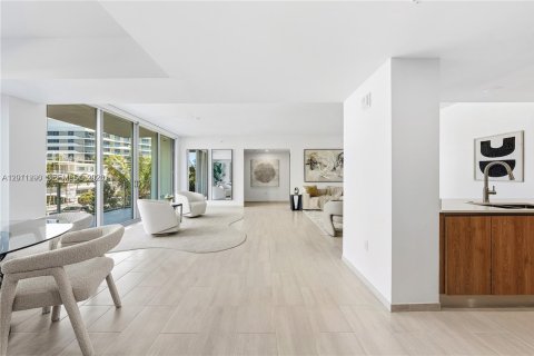 Condominio en alquiler en Bay Harbor Islands, Florida, 3 dormitorios № 2075170 - foto 7