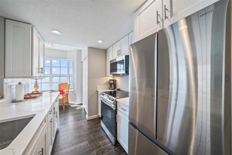 Condominio en alquiler en Hutchinson Island South, Florida, 2 dormitorios, 111.85 m2 № 2054377 - foto 5