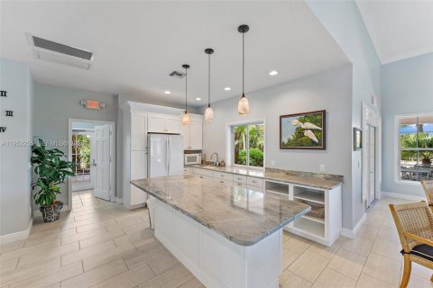 Condominio en alquiler en Hutchinson Island South, Florida, 2 dormitorios, 111.85 m2 № 2054377 - foto 24