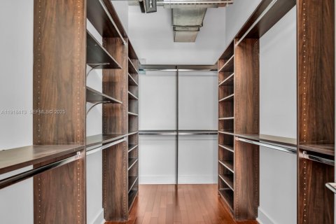 Купить кондоминиум в Форт-Лодердейл, Флорида 2 спальни, 140.47м2, № 1982249 - фото 25