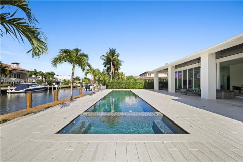 House in Fort Lauderdale, Florida 3 bedrooms, 249.91 sq.m. № 2255802 - photo 29