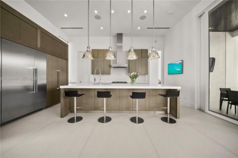House in Fort Lauderdale, Florida 3 bedrooms, 249.91 sq.m. № 2255802 - photo 18