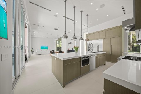 House in Fort Lauderdale, Florida 3 bedrooms, 249.91 sq.m. № 2255802 - photo 19