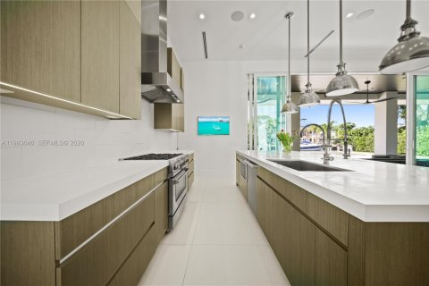 House in Fort Lauderdale, Florida 3 bedrooms, 249.91 sq.m. № 2255802 - photo 20