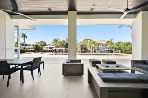 House in Fort Lauderdale, Florida 3 bedrooms, 249.91 sq.m. № 2255802 - photo 24