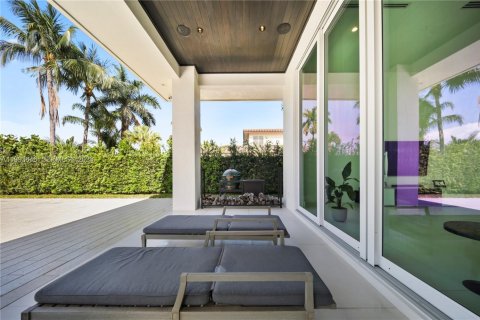 House in Fort Lauderdale, Florida 3 bedrooms, 249.91 sq.m. № 2255802 - photo 25