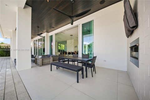 House in Fort Lauderdale, Florida 3 bedrooms, 249.91 sq.m. № 2255802 - photo 23