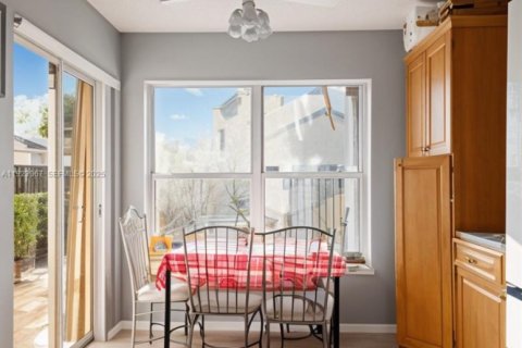 Casa en venta en Margate, Florida, 3 dormitorios, 174.66 m2 № 1976895 - foto 20