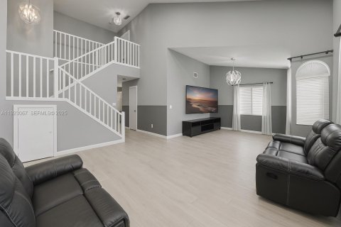 Casa en venta en Margate, Florida, 3 dormitorios, 174.66 m2 № 1976895 - foto 8