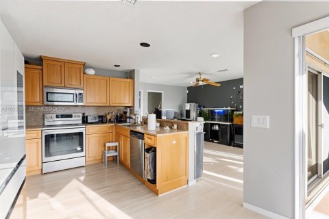 Casa en venta en Margate, Florida, 3 dormitorios, 174.66 m2 № 1976895 - foto 18