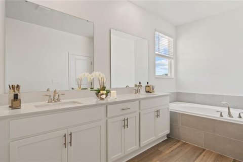 Casa en venta en Kissimmee, Florida, 5 dormitorios, 280.01 m2 № 1824229 - foto 25