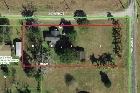 House in San Antonio, Florida 2 bedrooms, 107.21 sq.m. № 1683046 - photo 1