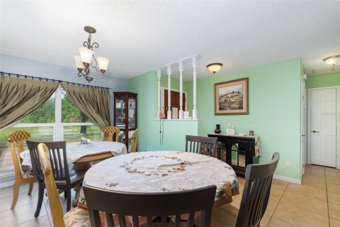 House in Astor, Florida 3 bedrooms, 159.79 sq.m. № 1844471 - photo 15