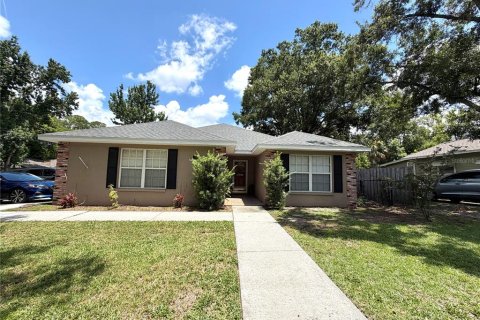 Casa en Plant City, Florida 3 dormitorios, 144.09 m2 № 2217106