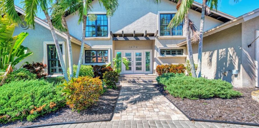 Villa ou maison à Osprey, Floride 4 chambres, 301.56 m2 № 2420493