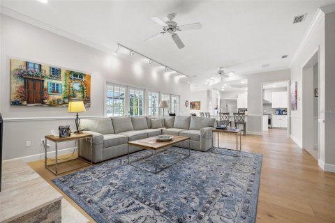 Casa en alquiler en Lutz, Florida, 5 dormitorios, 386.19 m2 № 1907792 - foto 5