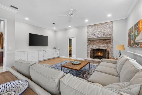 Casa en alquiler en Lutz, Florida, 5 dormitorios, 386.19 m2 № 1907792 - foto 10