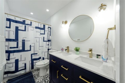 Снять в аренду виллу или дом в Норт-Майами, Флорида 3 спальни, 152.73м2, № 1950544 - фото 11