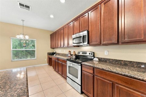 House in Hudson, Florida 6 bedrooms, 277.96 sq.m. № 2391594 - photo 19