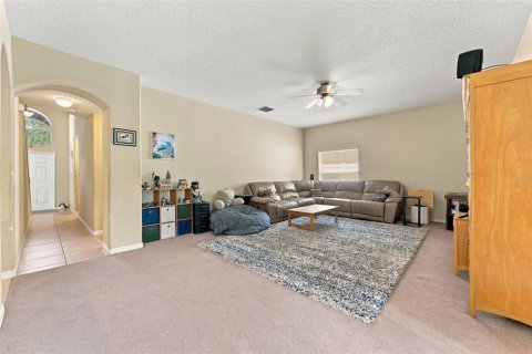 House in Hudson, Florida 6 bedrooms, 277.96 sq.m. № 2391594 - photo 9