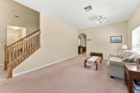 House in Hudson, Florida 6 bedrooms, 277.96 sq.m. № 2391594 - photo 7